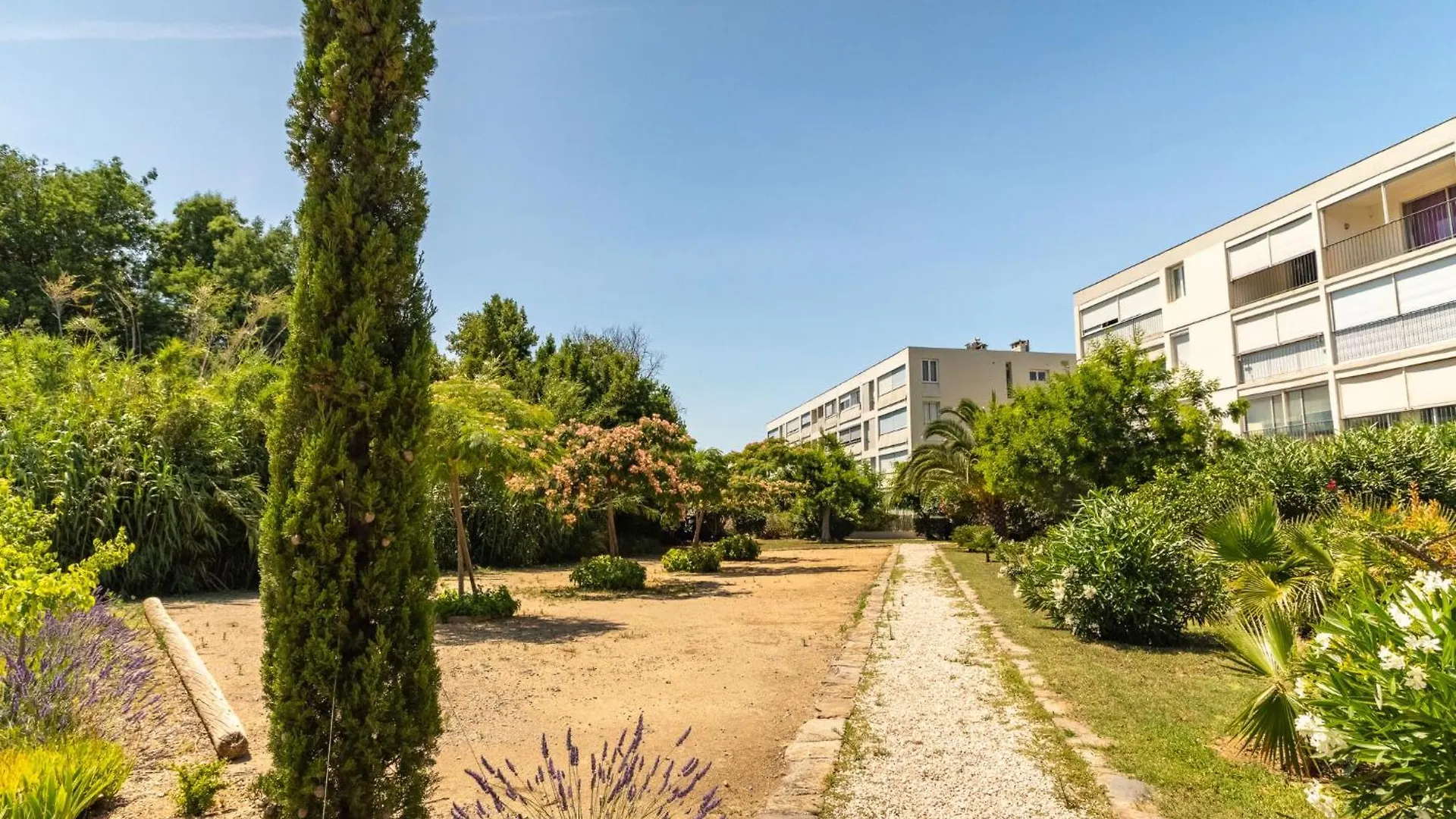 Apartment Les Roses Lauriers By Interhome 勒拉旺杜