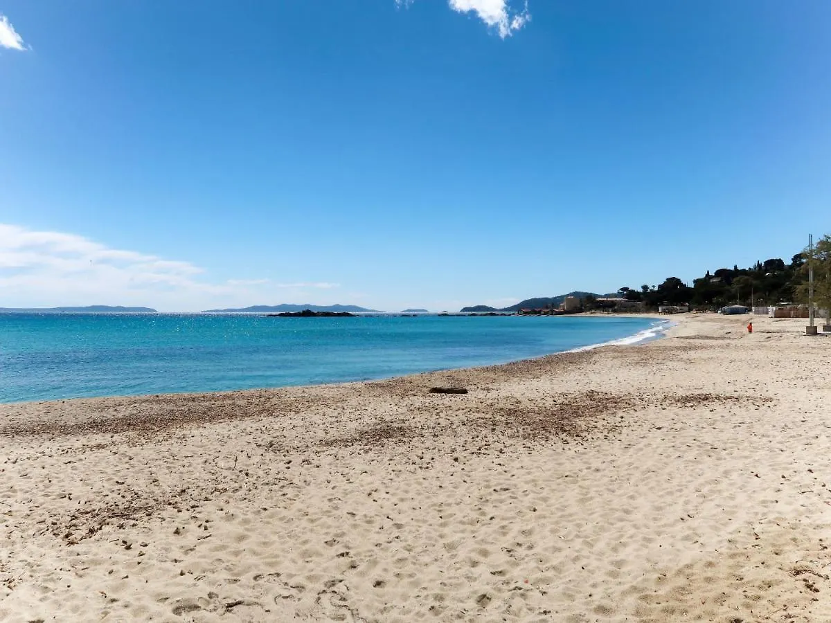 Apartment Les Roses Lauriers By Interhome Le Lavandou