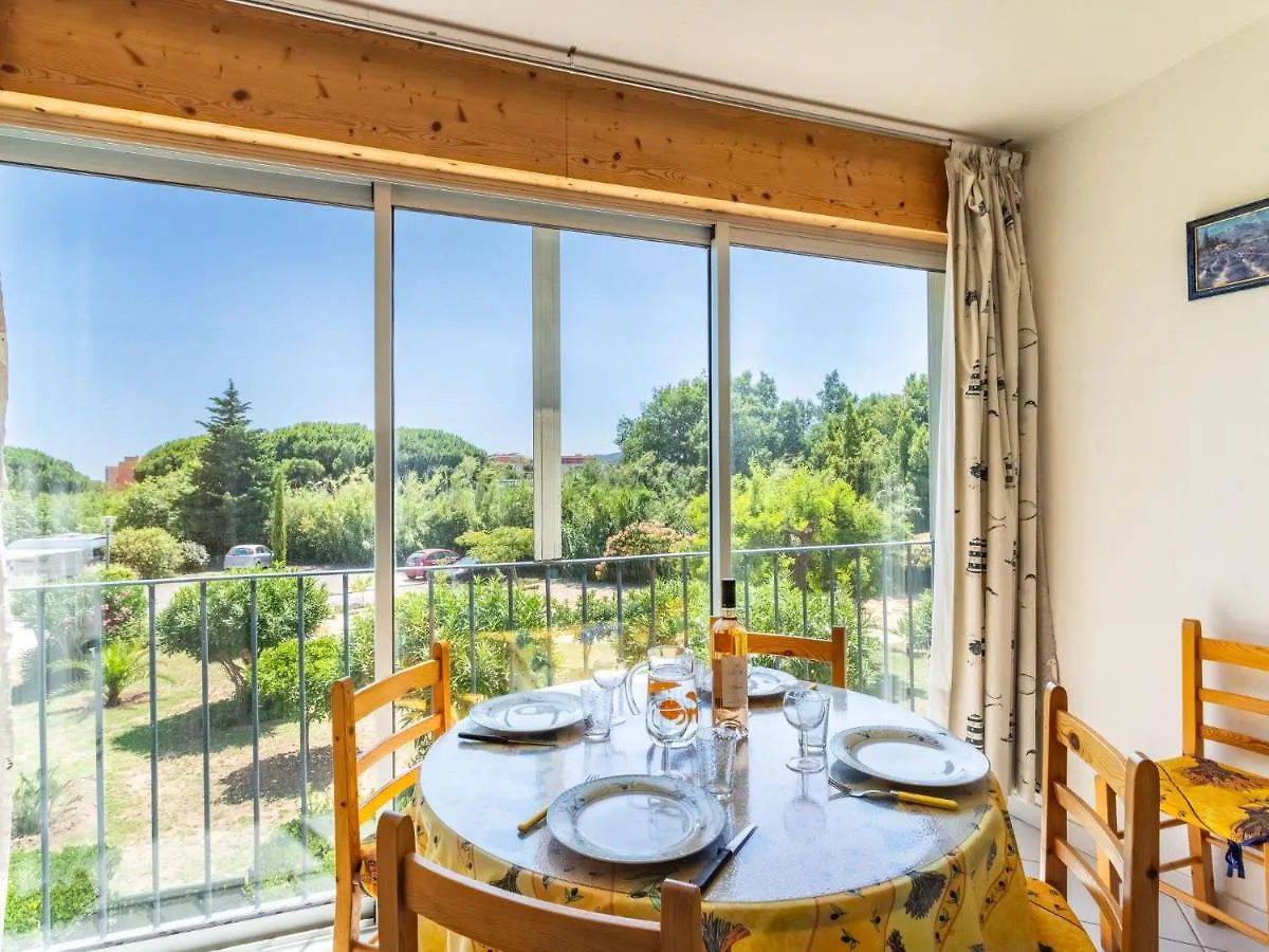 Apartment Les Roses Lauriers By Interhome Le Lavandou