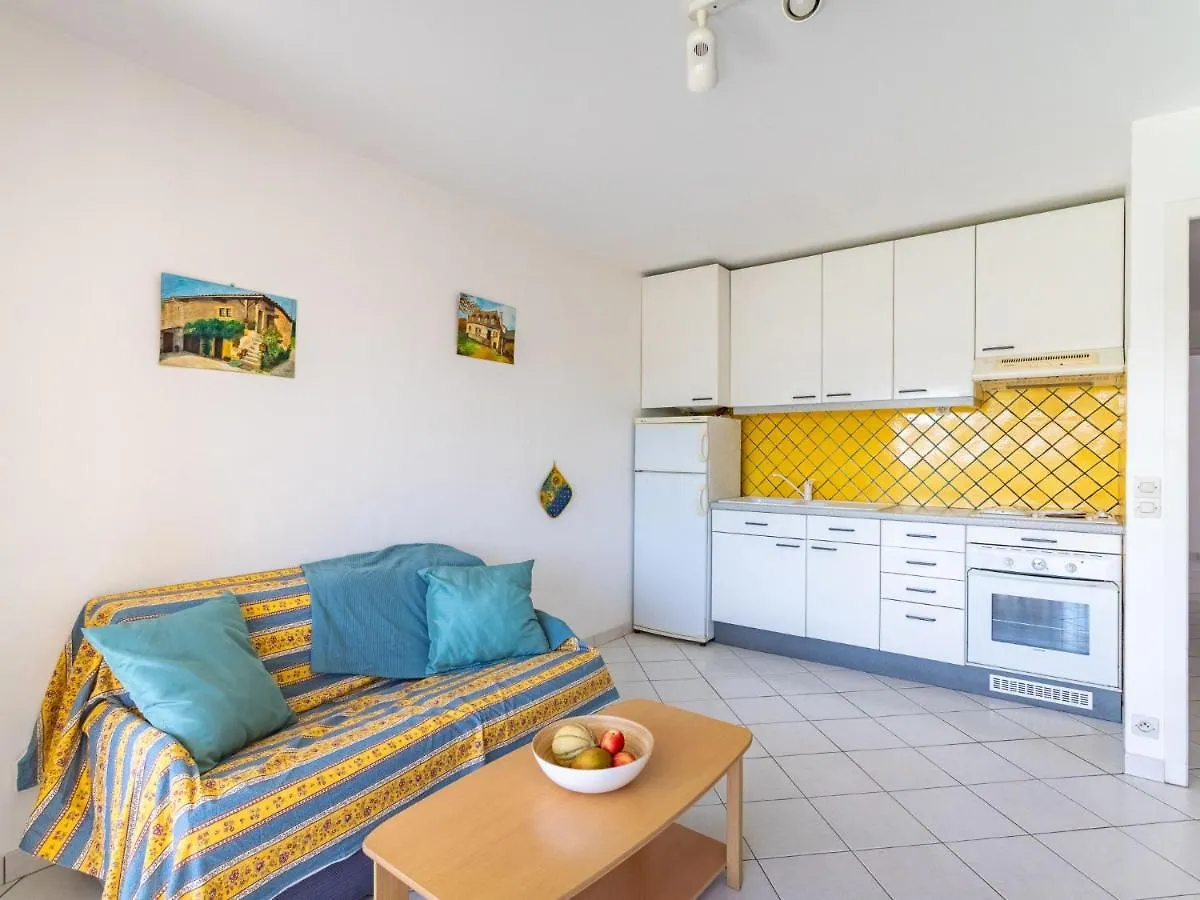 Apartment Les Roses Lauriers By Interhome Le Lavandou