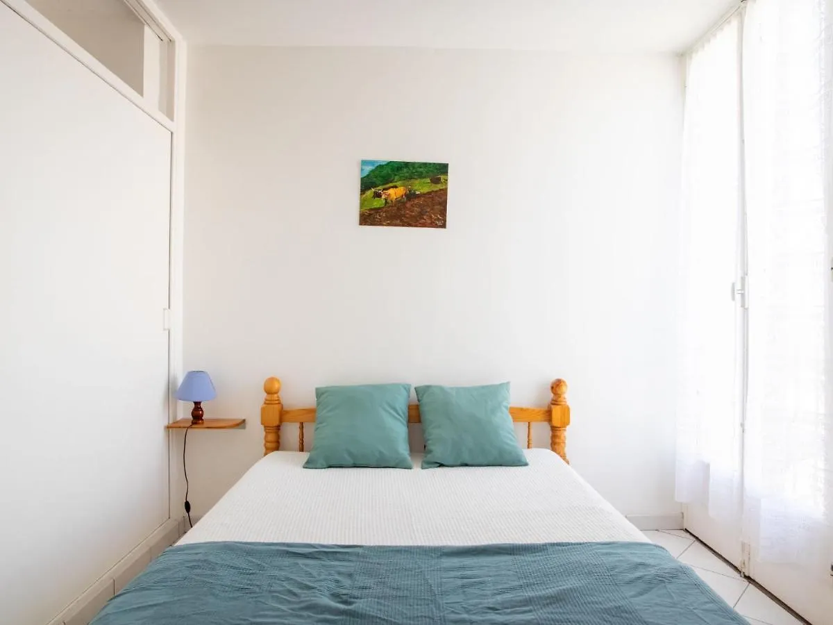 Apartment Les Roses Lauriers By Interhome Le Lavandou